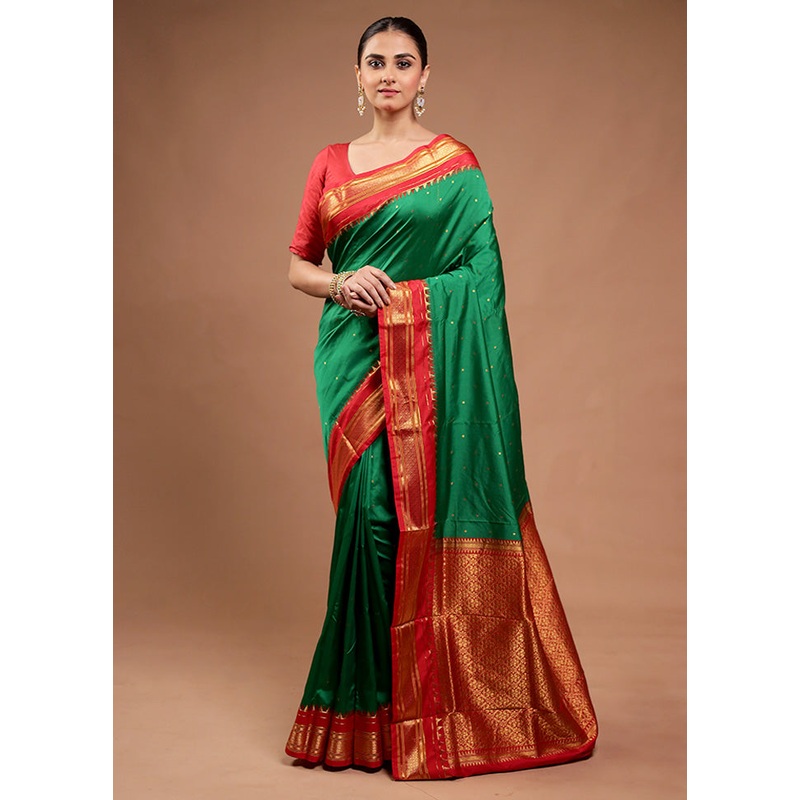Green Kanjivaram Silk Saree With Blouse Piece - JD986598173