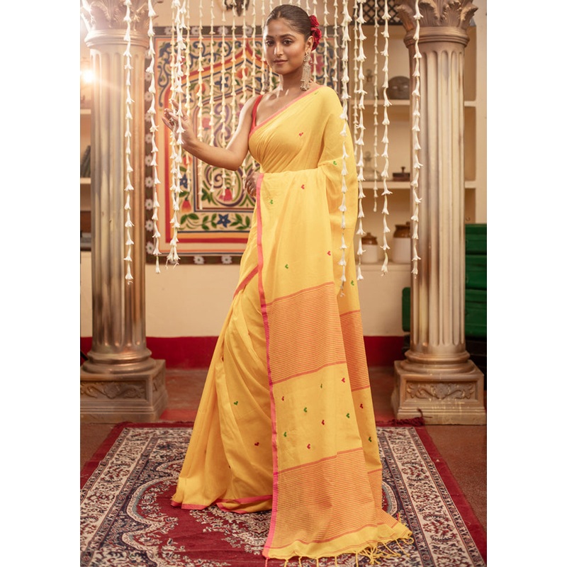 White Tant Jamdani Saree With Blouse Piece - JD986598338