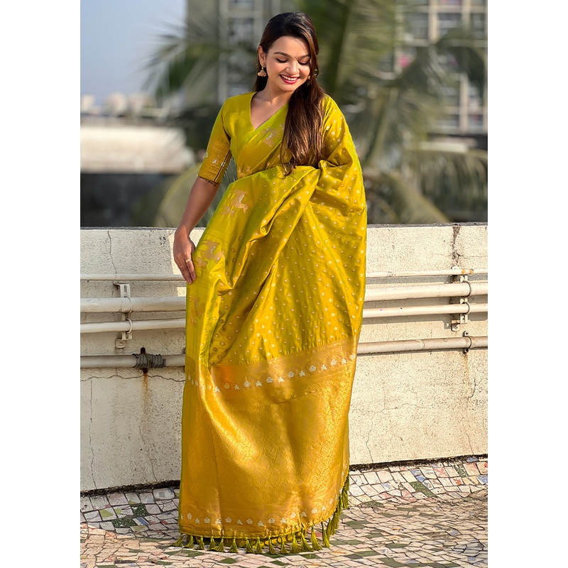Green Spun Silk Saree With Blouse Piece - JD986597978