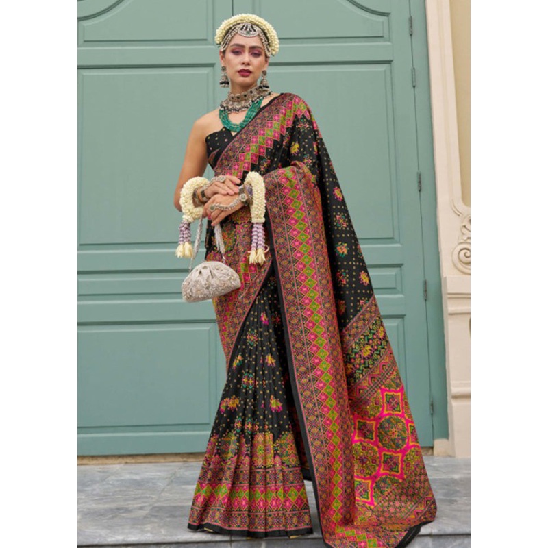 Black Banarasi Silk Saree With Blouse Piece - JD986597868