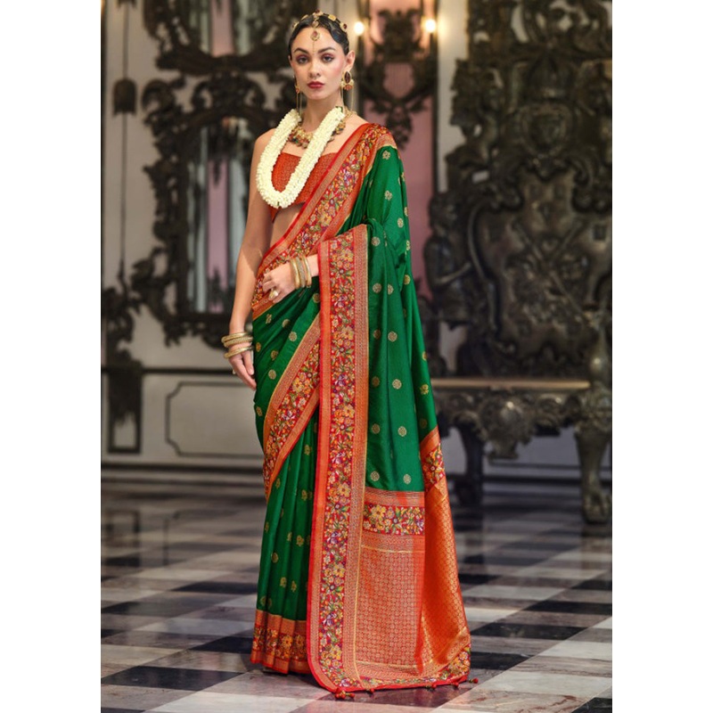 Dark Green Banarasi Silk Saree With Blouse Piece - JD986597855