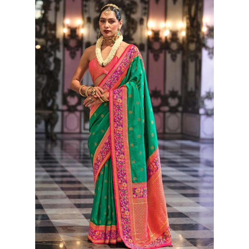 Rama Green Banarasi Silk Saree With Blouse Piece - JD986597530