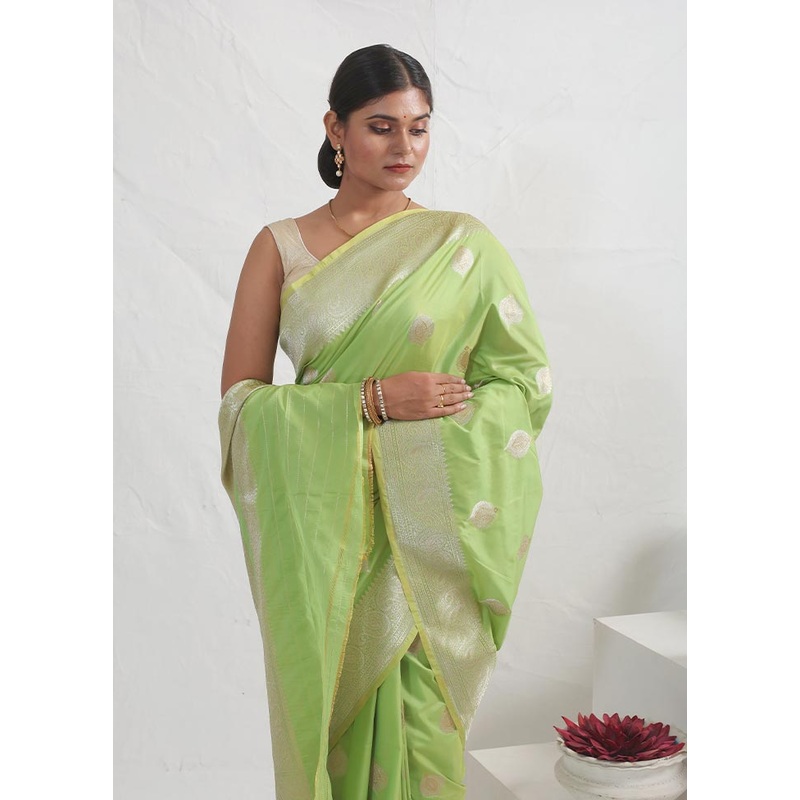 Green Katan Silk Saree With Blouse Piece - JD986596865