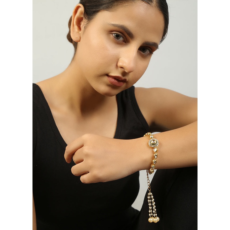 Gold Toned Kundan Inspired Bracelet With Pearls - JD986595156