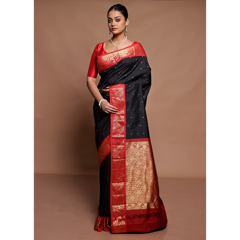 Black Kanjivaram Silk Saree With Blouse Piece - JD986591651