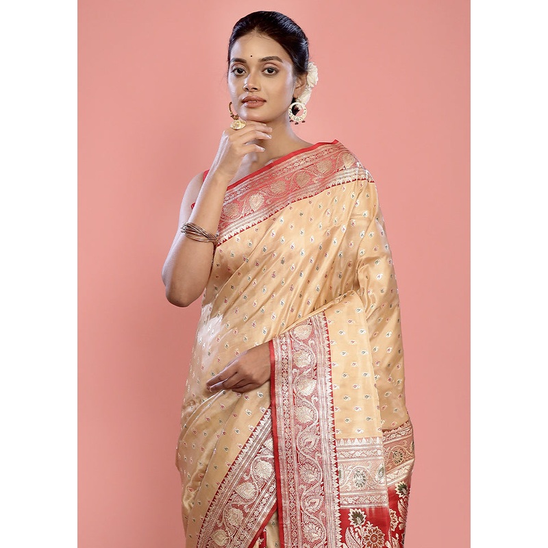 Cream Banarasi Pure Silk Saree With Blouse Piece - JD986589761
