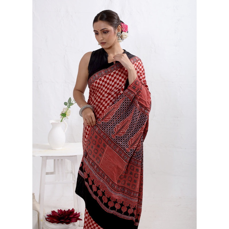 Maroon Printed Pure Silk Saree Without Blouse Piece - JD986589738
