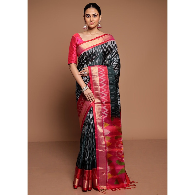 Black Handloom Kanchipuram Pure Silk Saree With Blouse Piece - JD986589481