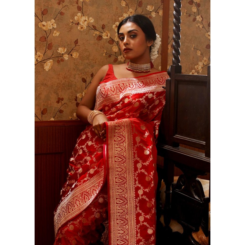 Red Pure Banarasi Silk Saree With Blouse Piece - JD986589676