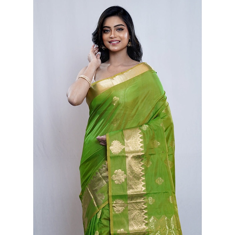 Green Kanjivaram Silk Saree With Blouse Piece - JD986588818