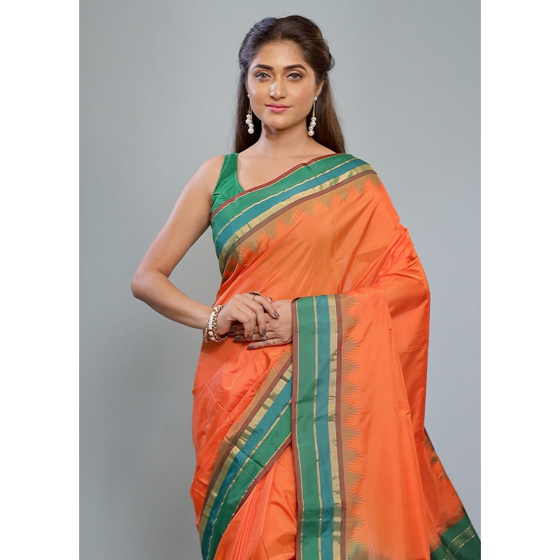Rust Kanjivaram Silk Saree With Blouse Piece - JD986588794