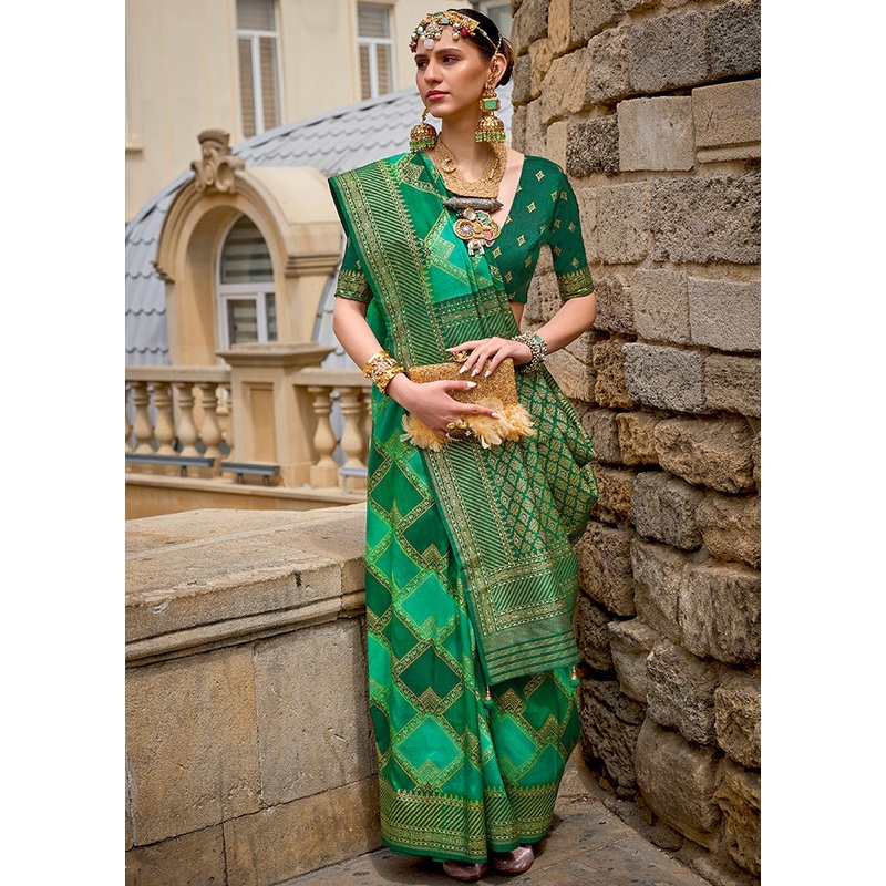 Green Dupion Silk Saree With Blouse Piece - JD986587500