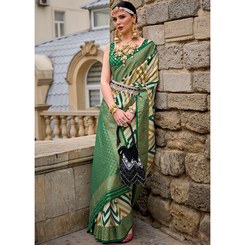 Green Dupion Silk Saree With Blouse Piece - JD986587501