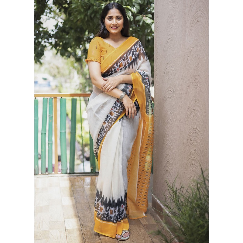 White Silk Saree With Blouse Piece - JD986585930