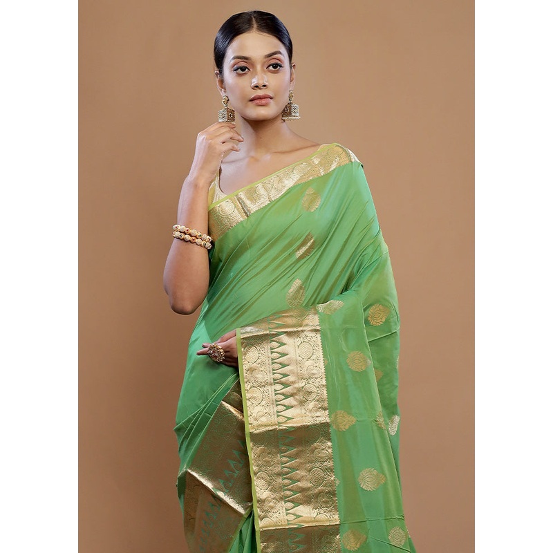Green Kanjivaram Silk Saree With Blouse Piece - JD986585130