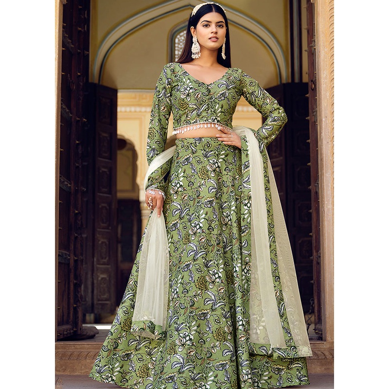 3 Pc Green Silk Semi Stitched Lehenga Set - JD986584177