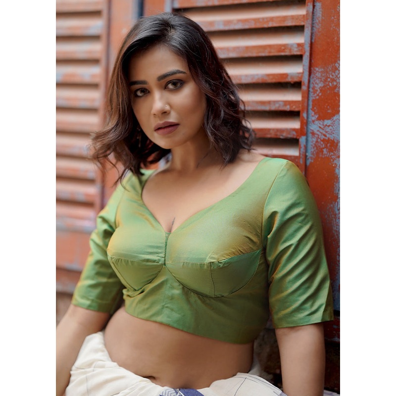 Green Silk Designer Blouse - JD986583694