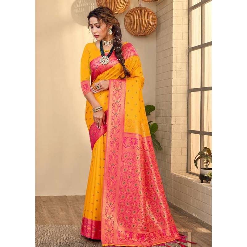 Dark Green Spun Silk Saree With Blouse Piece - JD986580959