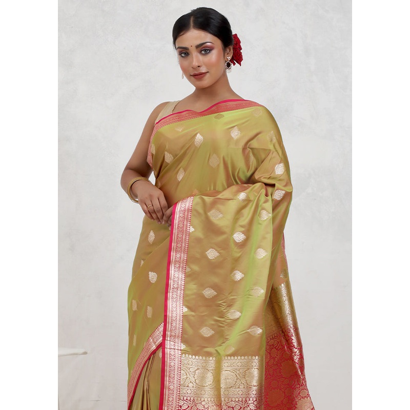 Green Banarasi Silk Saree With Blouse Piece - JD986579687