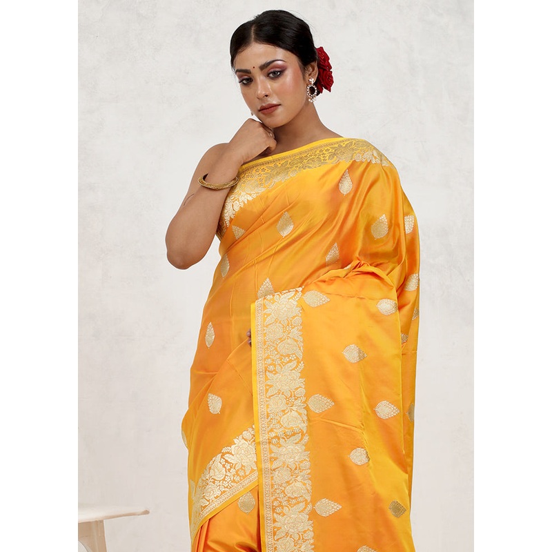 Yellow Banarasi Pure Silk Saree With Blouse Piece - JD986579654