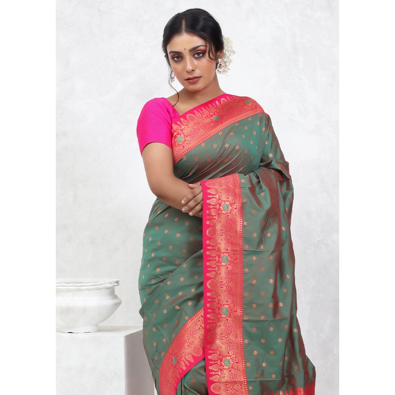 Green Kanjivaram Silk Saree With Blouse Piece - JD986579541