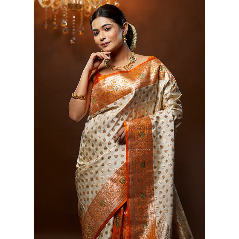 Cream Banarasi Silk Saree With Blouse Piece - JD986579282