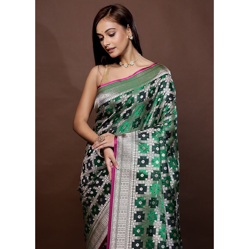 Grey Tanchoi Banarasi Silk Saree With Blouse Piece - JD986579329